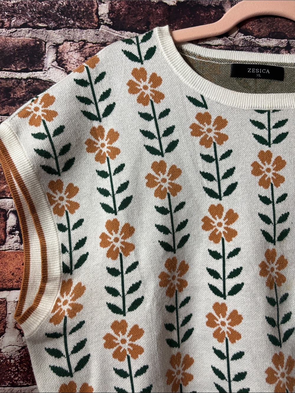 Zesica Cream Floral Crewneck Cap Sleeve Sweater with Mustard Flowers XL - Picture 2 of 7